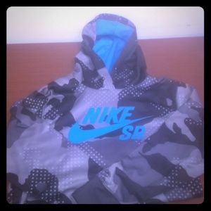 Nike grand and black camo hoodie